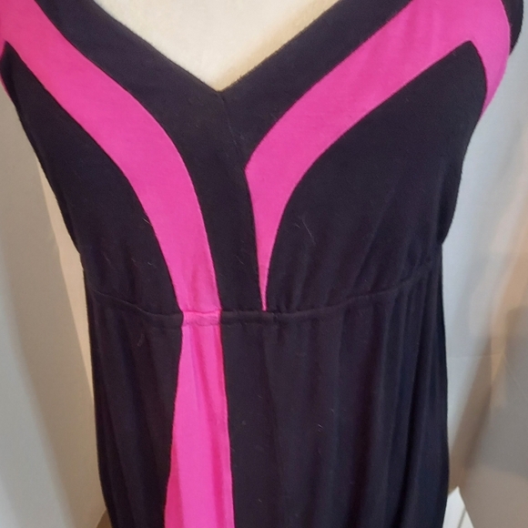 Chelsea & Theodore Dress Black and Pink Midi Sleeveless Summer Coastal - Picture 2 of 7